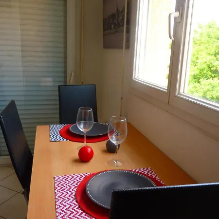 Sur Apartment *